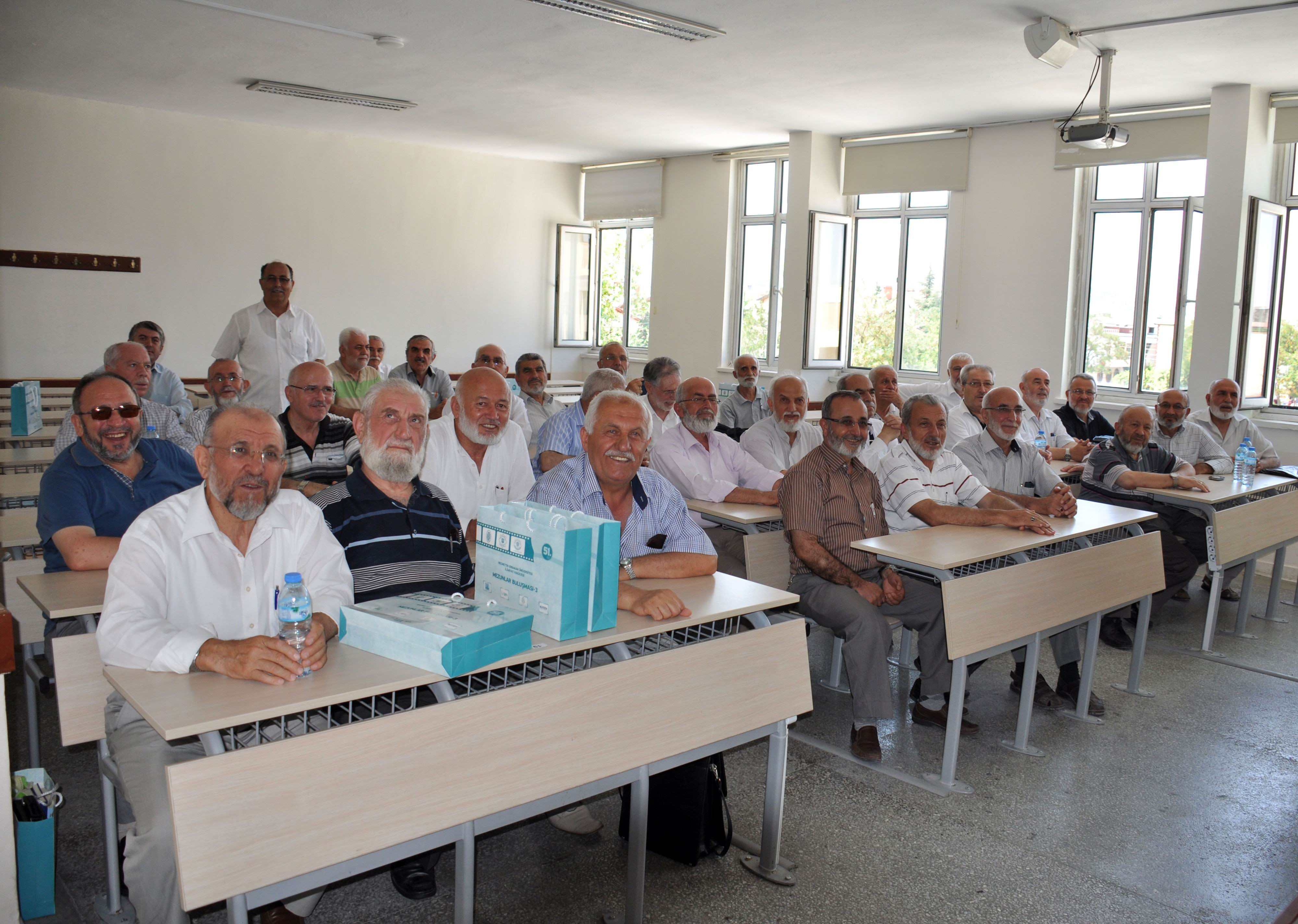 Konya Yüksek İslam Enstitüsü İlahiyat Fakültesi Mezunları Bir Araya Geldi