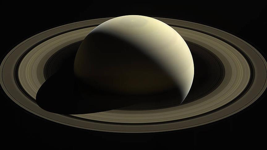 Cassini kendini imha etti