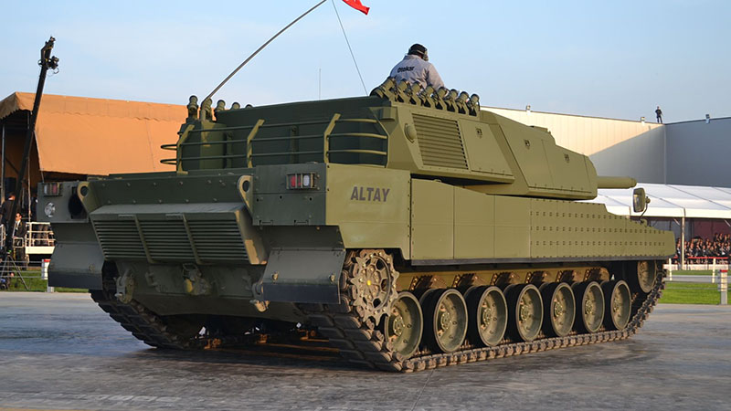 Milli tank Altay'da TÜMOSAN havlu attı