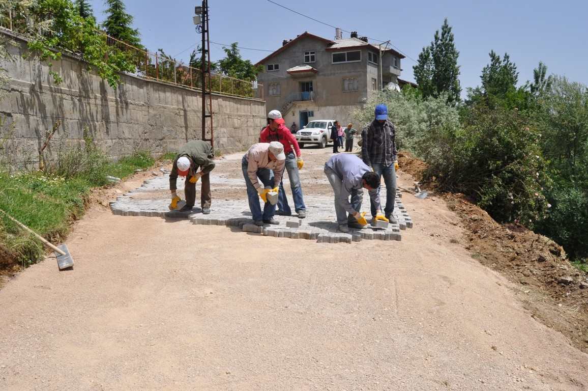 Seydişehir Belediyesi’nden Bozuk Yollara Düzenleme