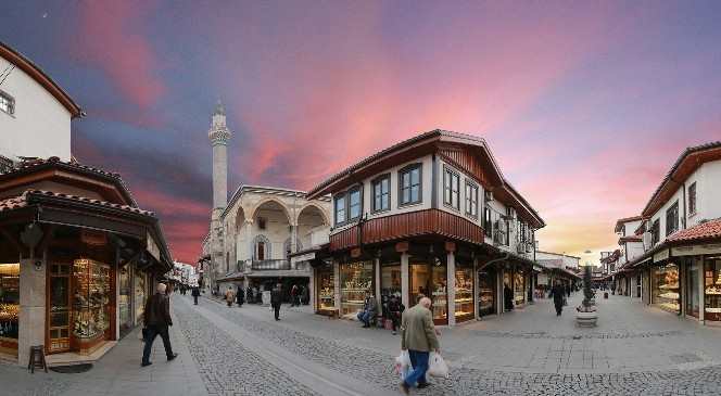 Tarihi Bedesten'e Çevre Hizmet Ödülü