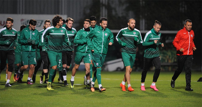 Bursaspor’da Harun Tekin salonda çalıştı