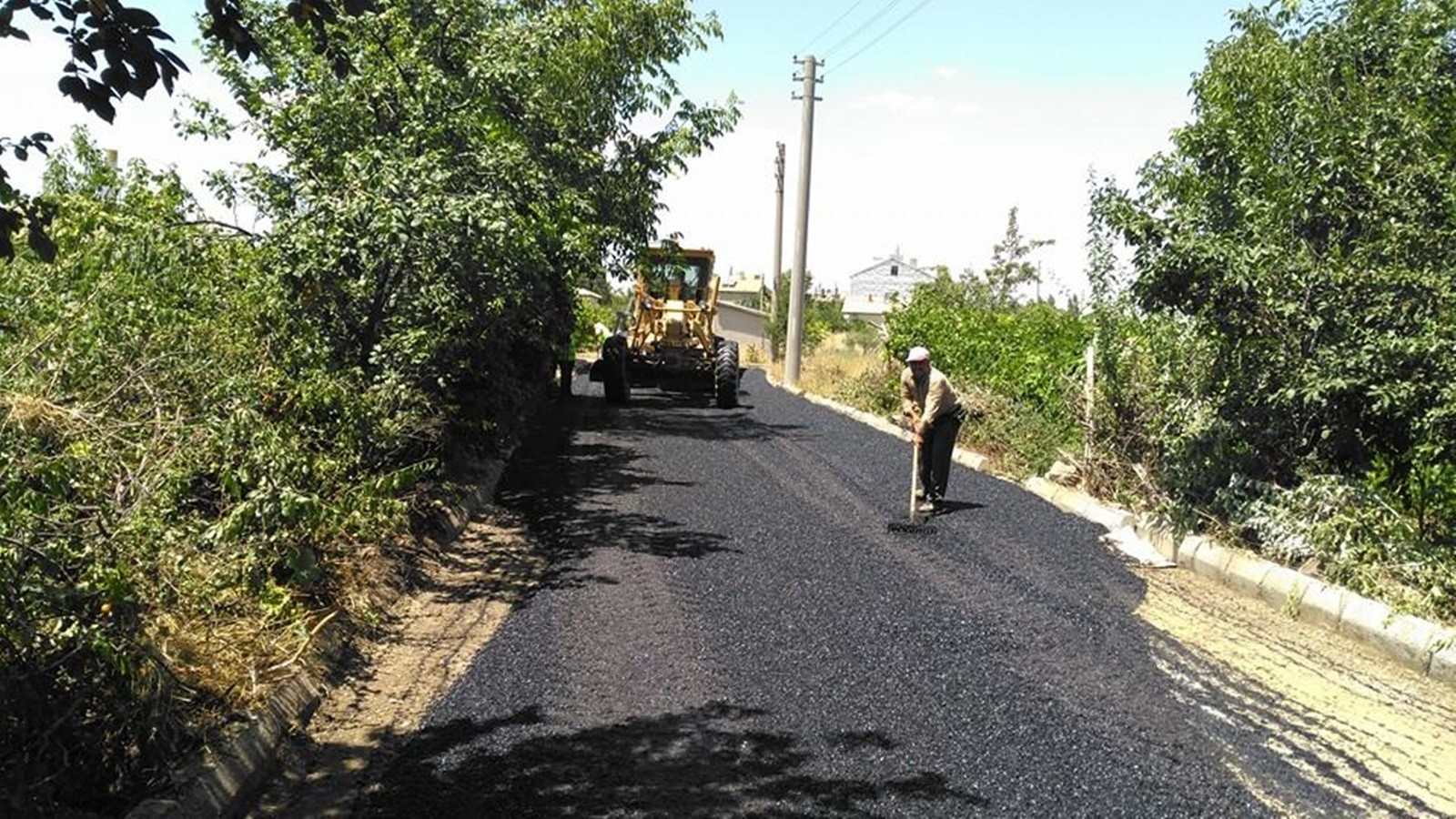 Seydişehir'de asfalt çalışmalarına devam ediliyor