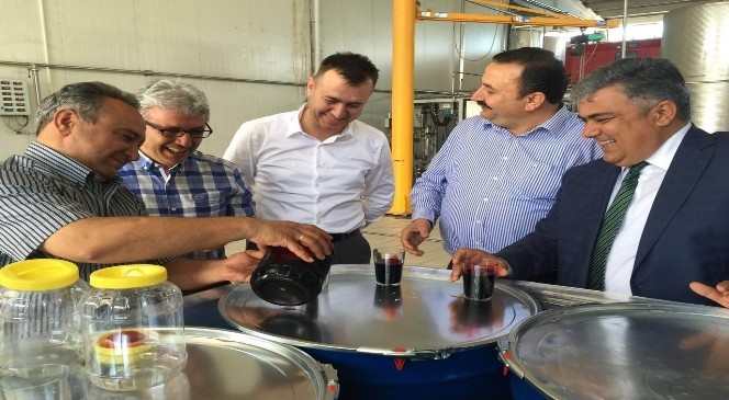 Başkan Özgüven'den Konsantre Fabrikasına Ziyaret