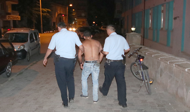 Beyşehir'de gürültü kavgası: 2 yaralı