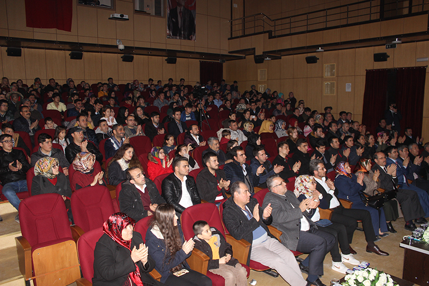 Karapınar'da "Matruşka oyun içinde oyun" oyunu sahnelendi