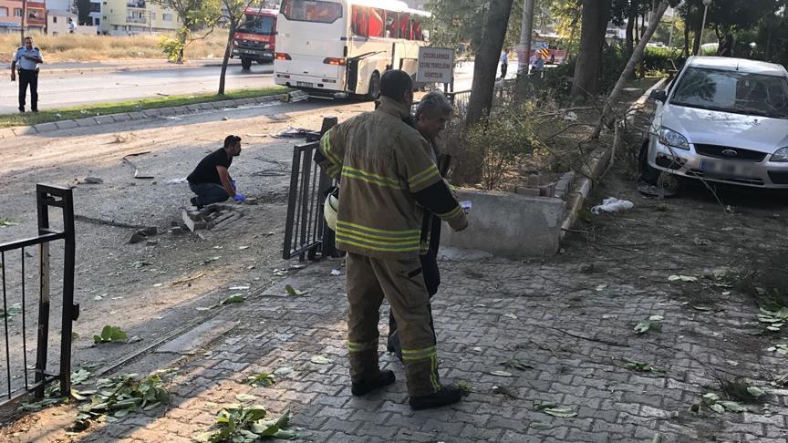 SERVİS ARACINA BOMBALI SALDIRI