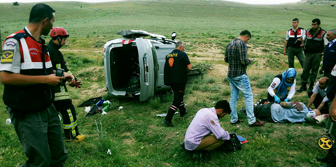 Konya'da otomobil devrildi: 1 ölü, 2 yaralı