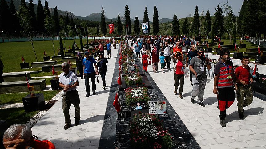 Soma şehitleri facianın 3. yılında anılıyor