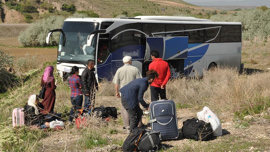 Yozgat'ta yolcu otobüsü şarampole düştü: 10 yaralı