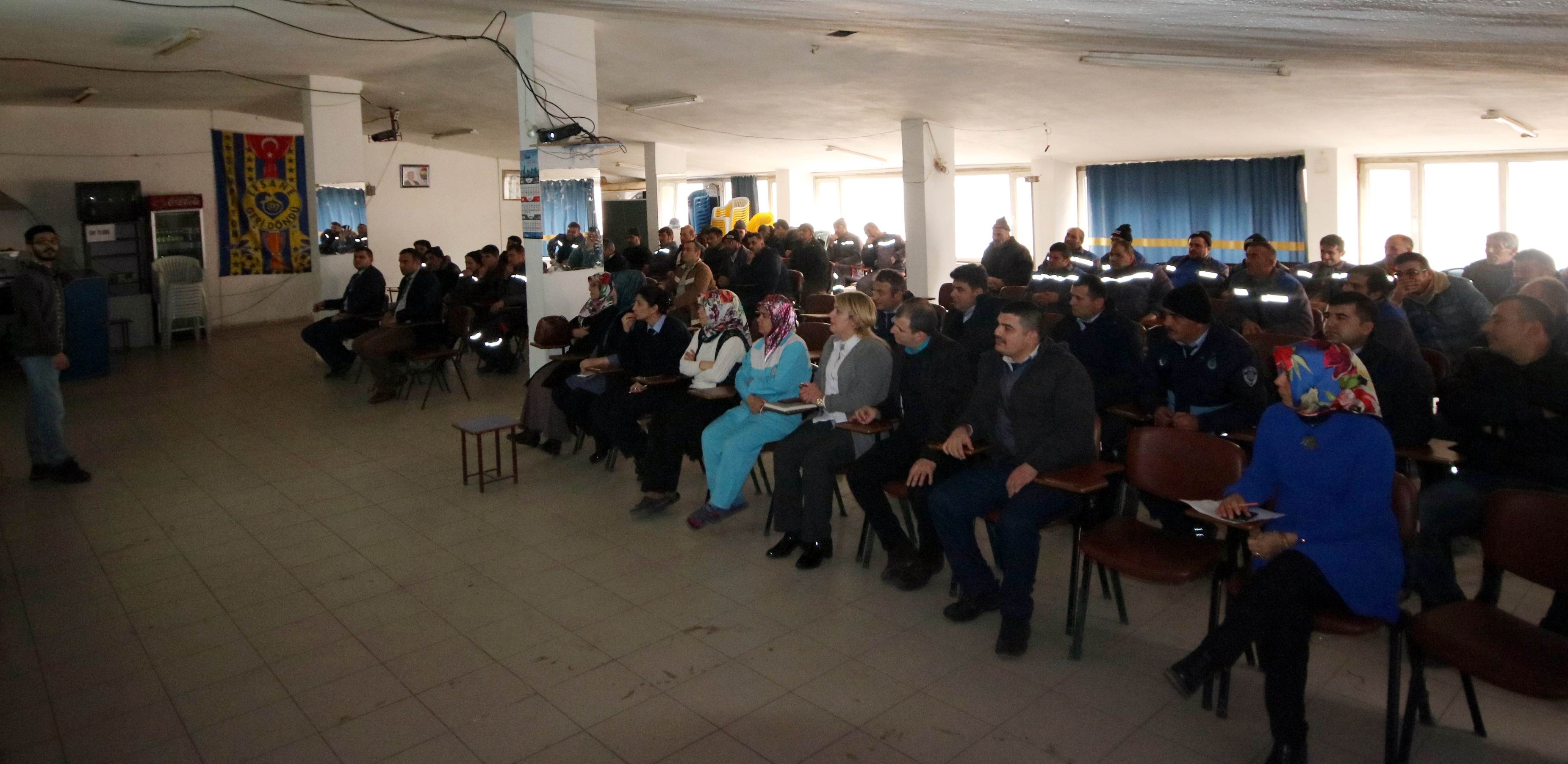 Beyşehir Belediyesi bünyesinde çalışan taşeron personele iş güvenliği eğitimi