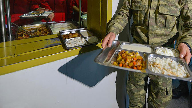 'Yemek ihalelerinde en ucuz şartı yanlış'