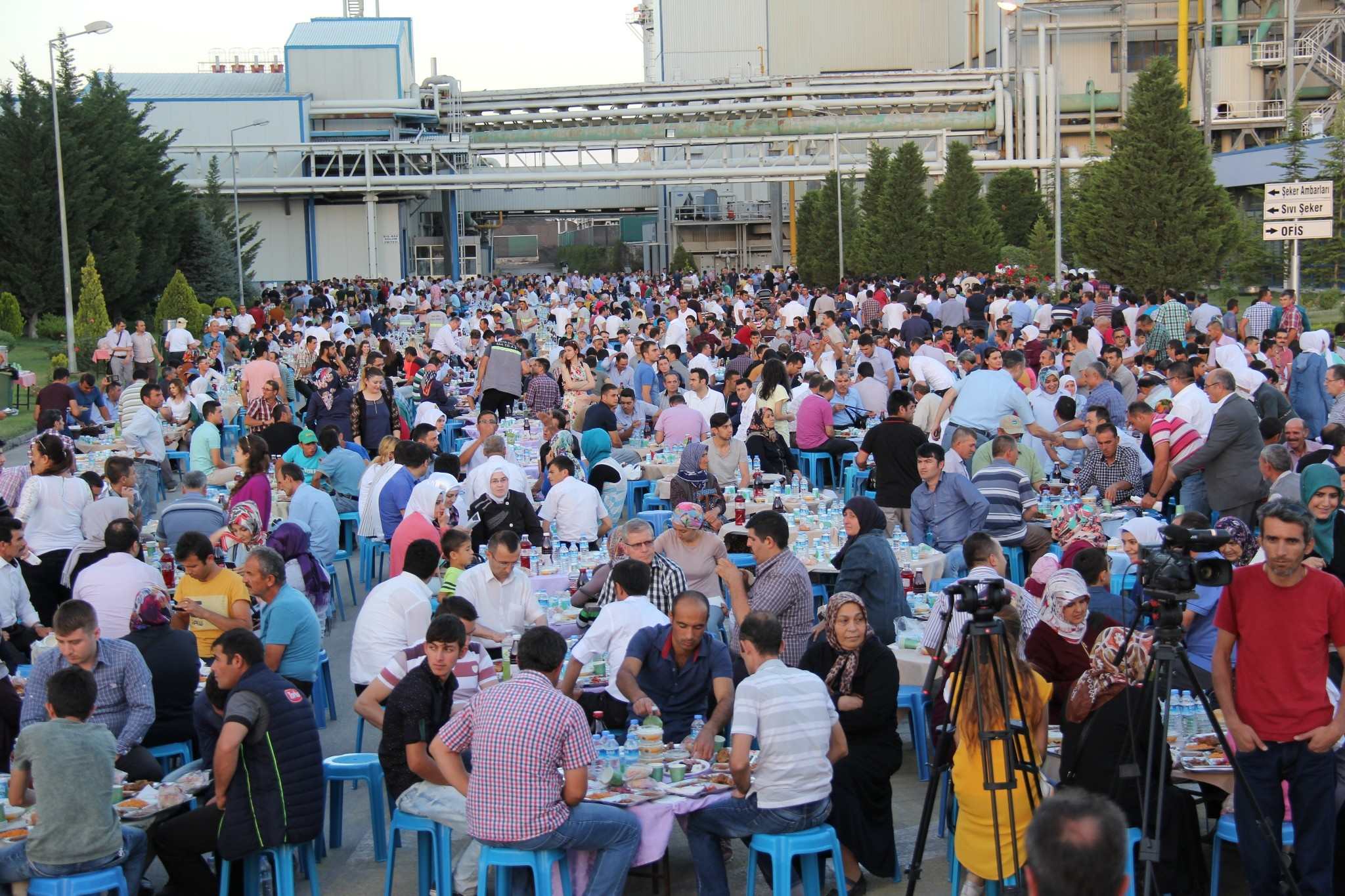 Konya Şeker Ailesi İftarda Buluştu