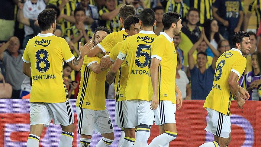 Fenerbahçe Cagliari'yi 1-0 yendi