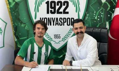 1922 Konyaspor'da imza şov!