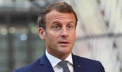 Anket: Fransızlar Macron'un azline destek