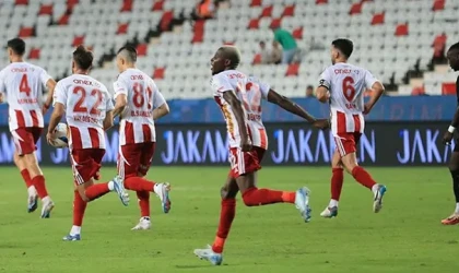 Antalyaspor, Hatayspor'u 3-2 Yendi