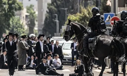 Batı Kudüs'te Askerlik Karşıtı Gösteri