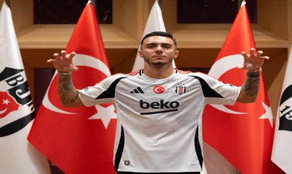 Beşiktaş, Emirhan Topçu’yu transfer etti