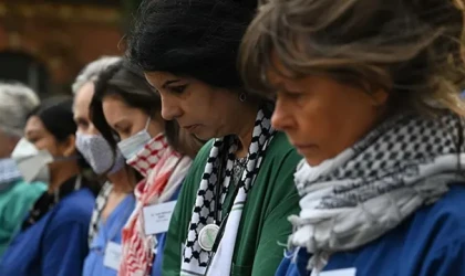 İngiliz sağlıkçılar Gazze işkencesini protesto etti