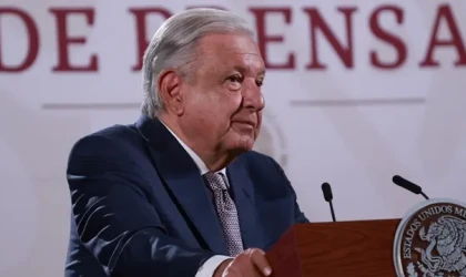 Obrador Sınır Duvarına Karşı