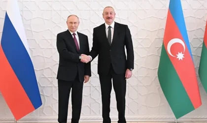 Putin ve Aliyev, Bakü'de görüştü