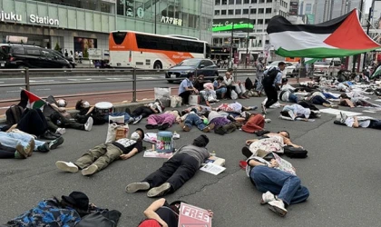 Tokyo'da Şincuku'da Filistin destek gösterisi