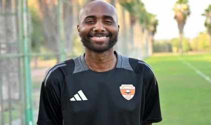 Adanaspor Teknik Direktörü Sol Bamba hayatını kaybetti