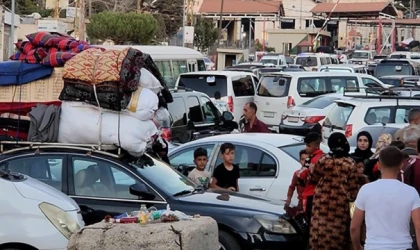 Lübnan'dan kaçanlar Suriye'ye gidiyor