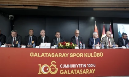 Galatasaray'da divan kurulu toplantısı yapıldı