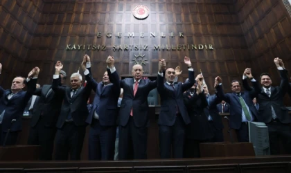 İki belediye başkanı daha AK Parti’ye geçti