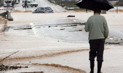 İspanya'da şiddetli yağış can aldı