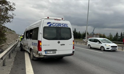 Trafik kazası ulaşımı aksattı