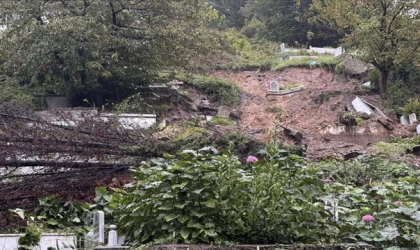 Zonguldak'ta kuvvetli yağış hayatı olumsuz etkiliyor