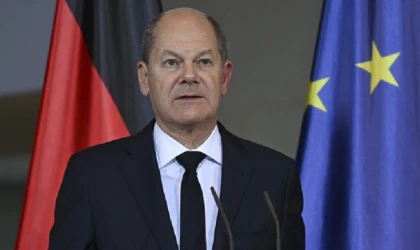 Almanya Başbakanı Scholz, 15 Ocak 2025'te meclisten güven oyu talep edeceğini açıkladı