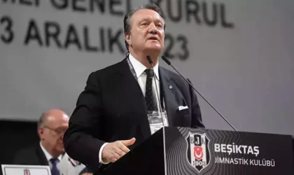 Beşiktaş’ta Başkan Hasan Arat, görevinden istifa etti