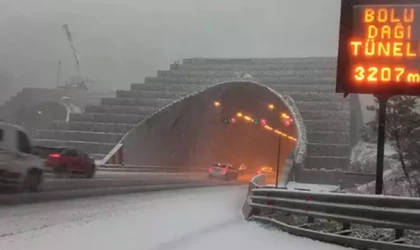 Bolu Dağı geçişinde kar yağışı başladı