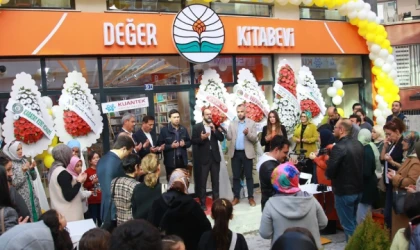 Değer Kitapevi dualarla açıldı