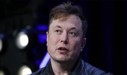 Elon Musk, savaş uçakları yerine insansız hava araçlarını savundu