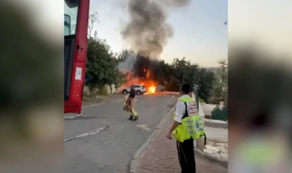 İsrail'in füze parçaları Kudüs'te yangına yol açtı