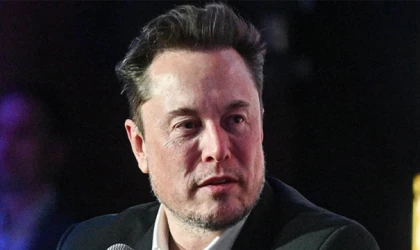 Musk, yaş sınırlaması yüzünden Avustralya'yı eleştirdi