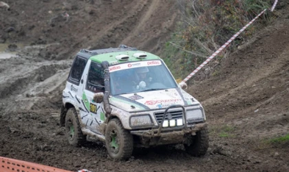 Off-road tutkunu kadın doktor pistlerde estiriyor