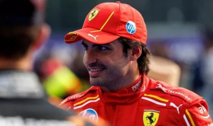 Sainz: 'Zorlu pistte sıralama temposunu bulmaya çalışıyoruz'