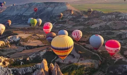 Sıcak hava balonlarından rekor turist sayısı