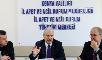 Vali Akın mesaisini sürdürüyor