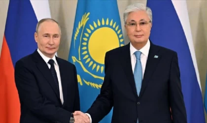 Tokayev ve Putin, Aktau'daki uçak kazasını telefonda görüştü