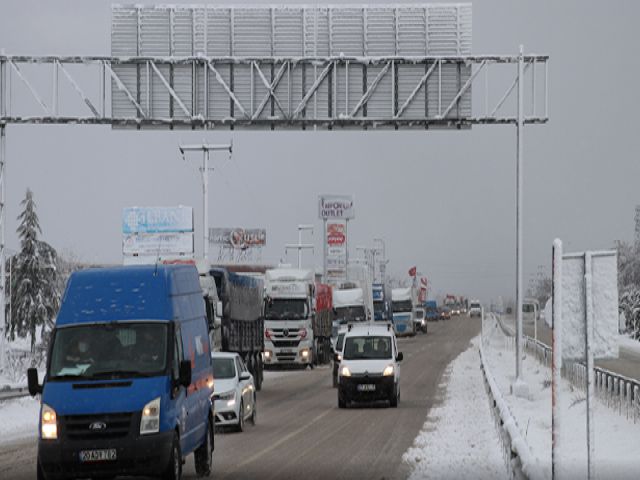 Denizli-Antalya kara yolu tek yönlü ulaşıma kapandı