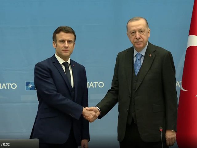 Cumhurbaşkanı Erdoğan, Fransa Cumhurbaşkanı Macron ile bir araya geldi