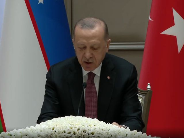 Cumhurbaşkanı Erdoğan: Özbekistan ile ticaret hacmimizi 10 milyar dolar seviyesine çıkaracağız