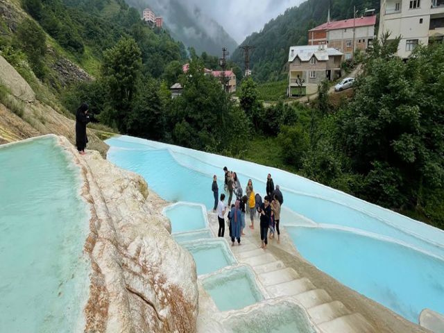 Giresun, doğal ve tarihi güzellikleriyle Karadeniz'de turizmin merkezlerinden biri olmaya aday